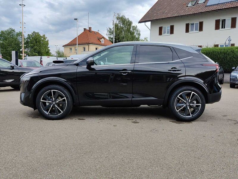 Nissan Qashqai J12 1.3 LED, Klima, Kamera, Navi- Tekna+