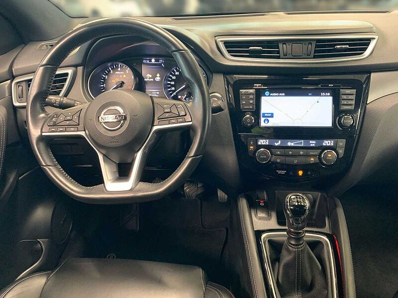 Nissan Qashqai 1.2 TEKNA+ Navi Pano DAB Kamera PDC LED