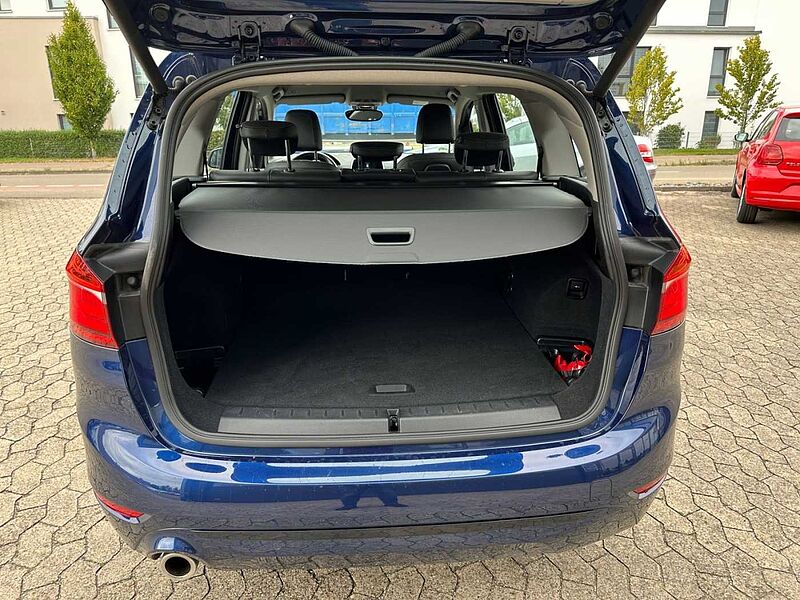 BMW 216 i 1.5 GrandTourer Sport Line LED Navi PDC SHZ