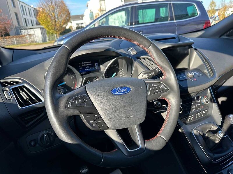 Ford Kuga 1.5 Schaltgetriebe - ST-Line