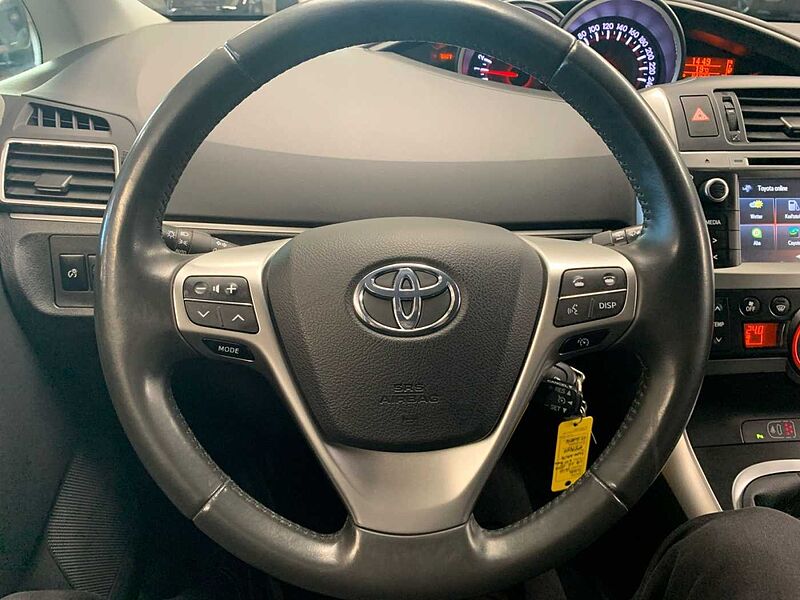 Toyota Verso 1.6 Life Navi Kamera SHZ 7-Sitze PDC