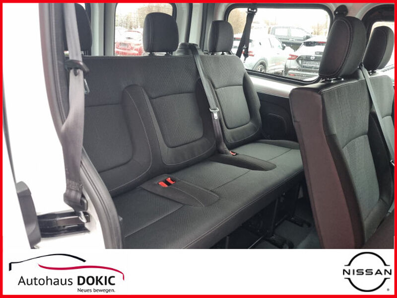 Nissan NV300 Kombi L1H1 2,7t COMFORT 9-Sitzer AHK Navi