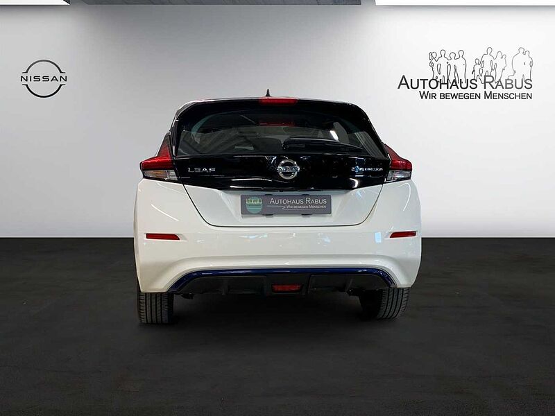 Nissan Leaf 40 kWh ACENTA Navi DAB R-Kam SHZ PDC